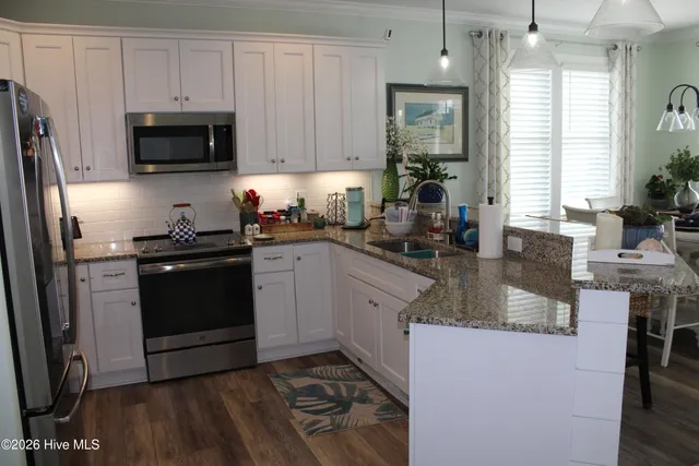 $875,000 | 127 Sound Point Drive, Harkers Island, NC 28531