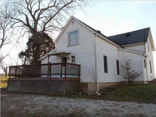 222 North Decker Road Boonville, IN 47601 - Photo 3 of 20 Gallery Image 3