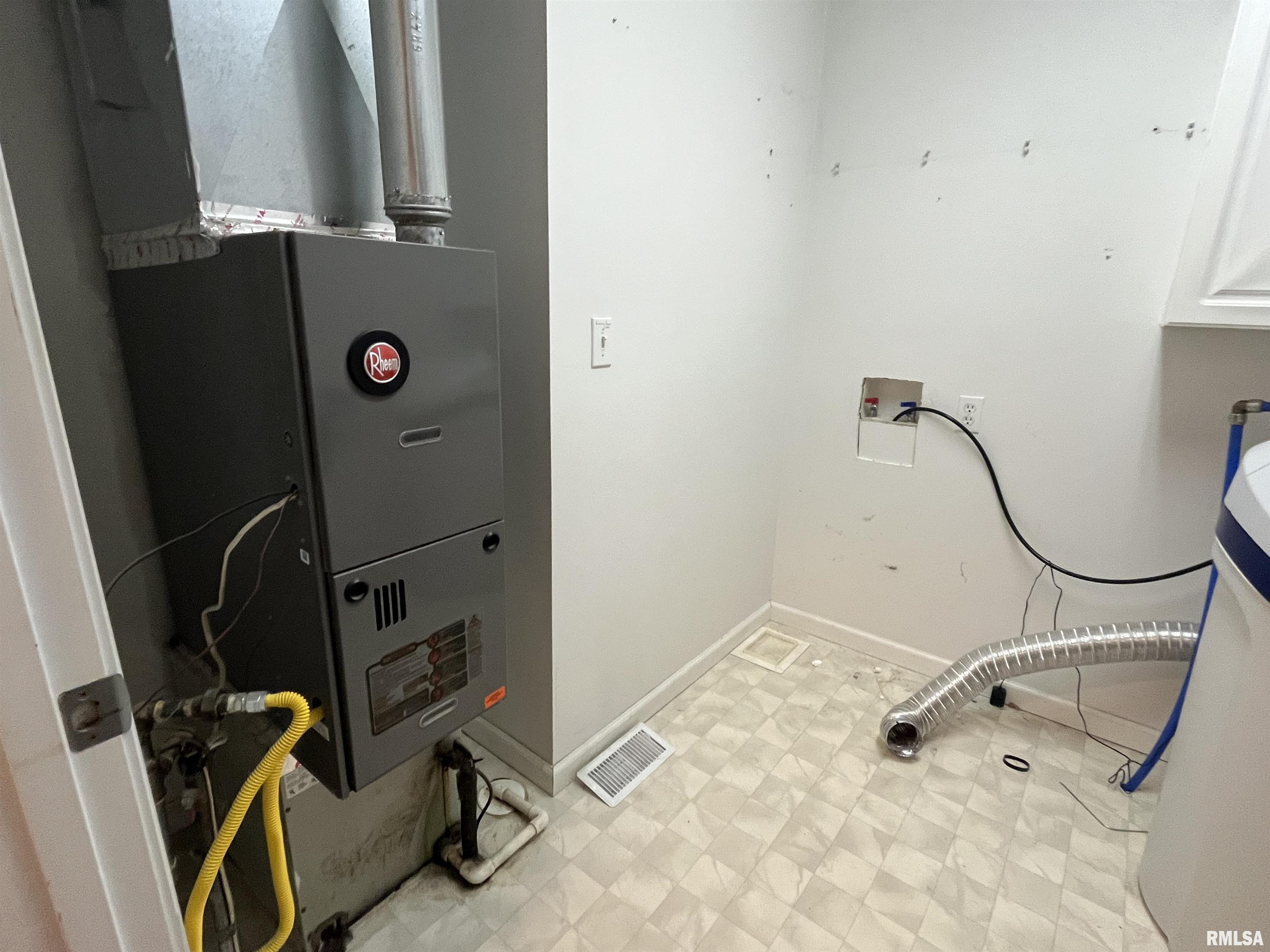 202 Eagle Ridge Drive Chatham, IL 62629 - Photo 9 of 21