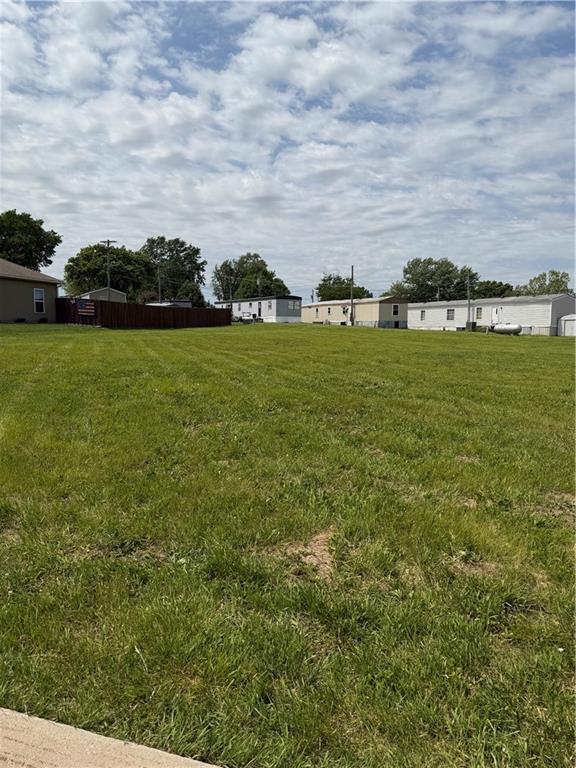 1910 Howenstein Street Cameron, MO 64429 - Photo 5 of 7