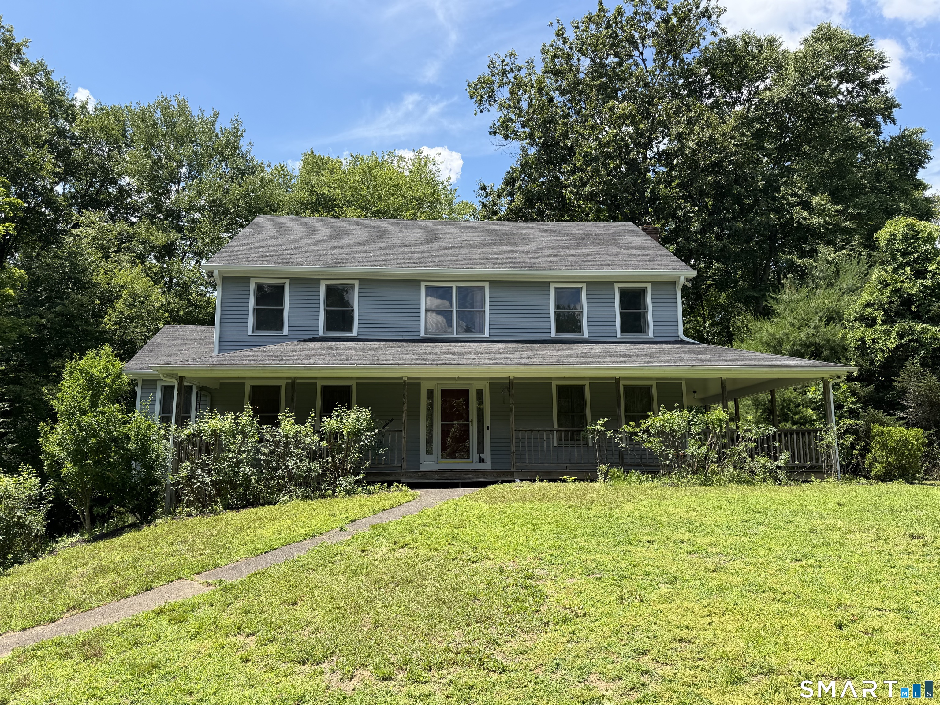 131 Hanover Road Newtown, CT 06470 - Photo 3 of 36