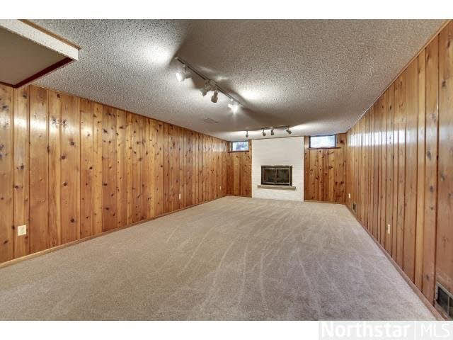 3711 Cardinal Road Minnetonka, MN 55345 - Photo 14 of 17