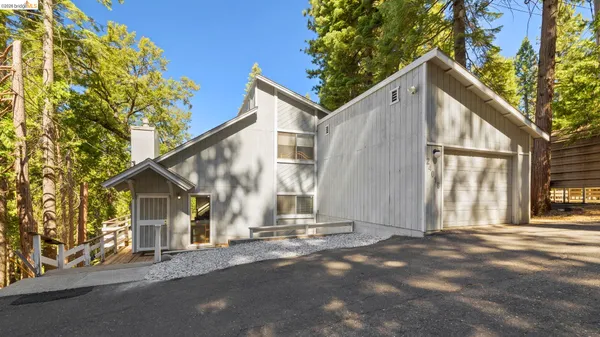 $365,000 | 24018 Tuyu Court, Mi Wuk Village, CA 95346