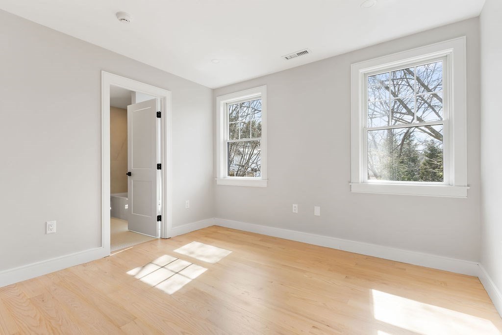 178 River Street Newton, MA 02465 - Photo 17 of 32