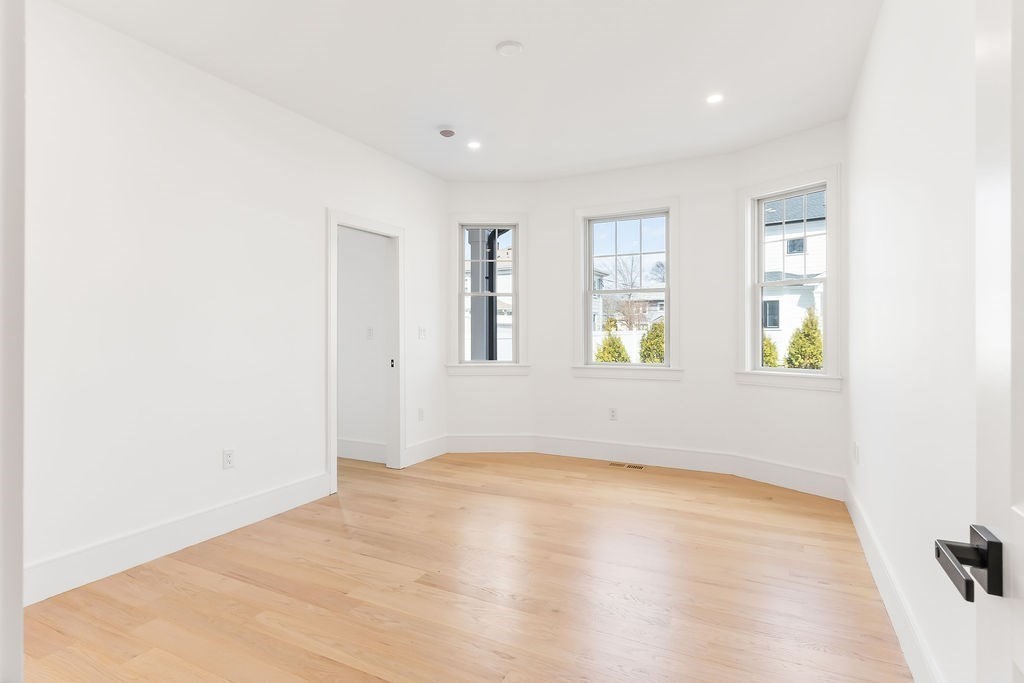 178 River Street Newton, MA 02465 - Photo 21 of 32