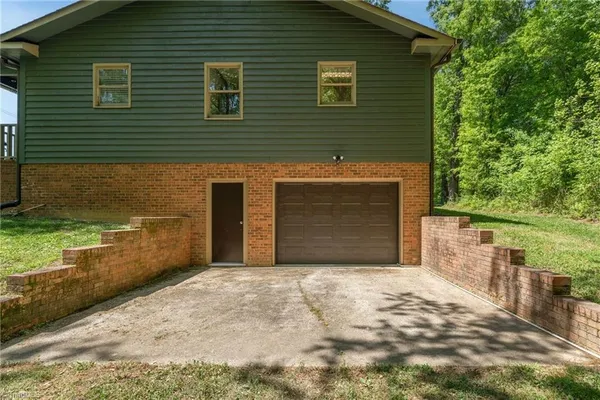 $449,900 | 1098 Greenfield Road, Walnut Cove, NC 27052