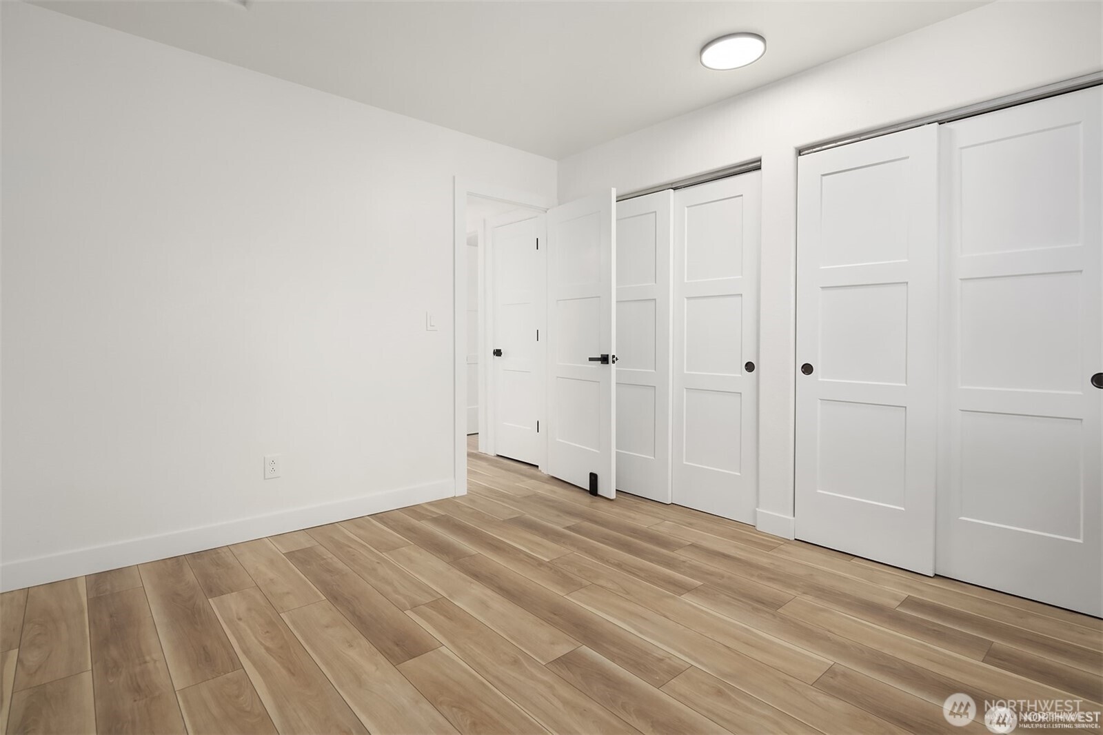 9 76th Street Southeast Everett, WA 98203 - Photo 17 of 28 a view of room