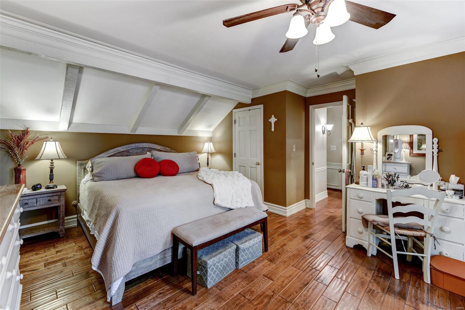 2750 Clarkson Road Chesterfield, MO 63017 - Photo 10 of 21 Gallery Image 10