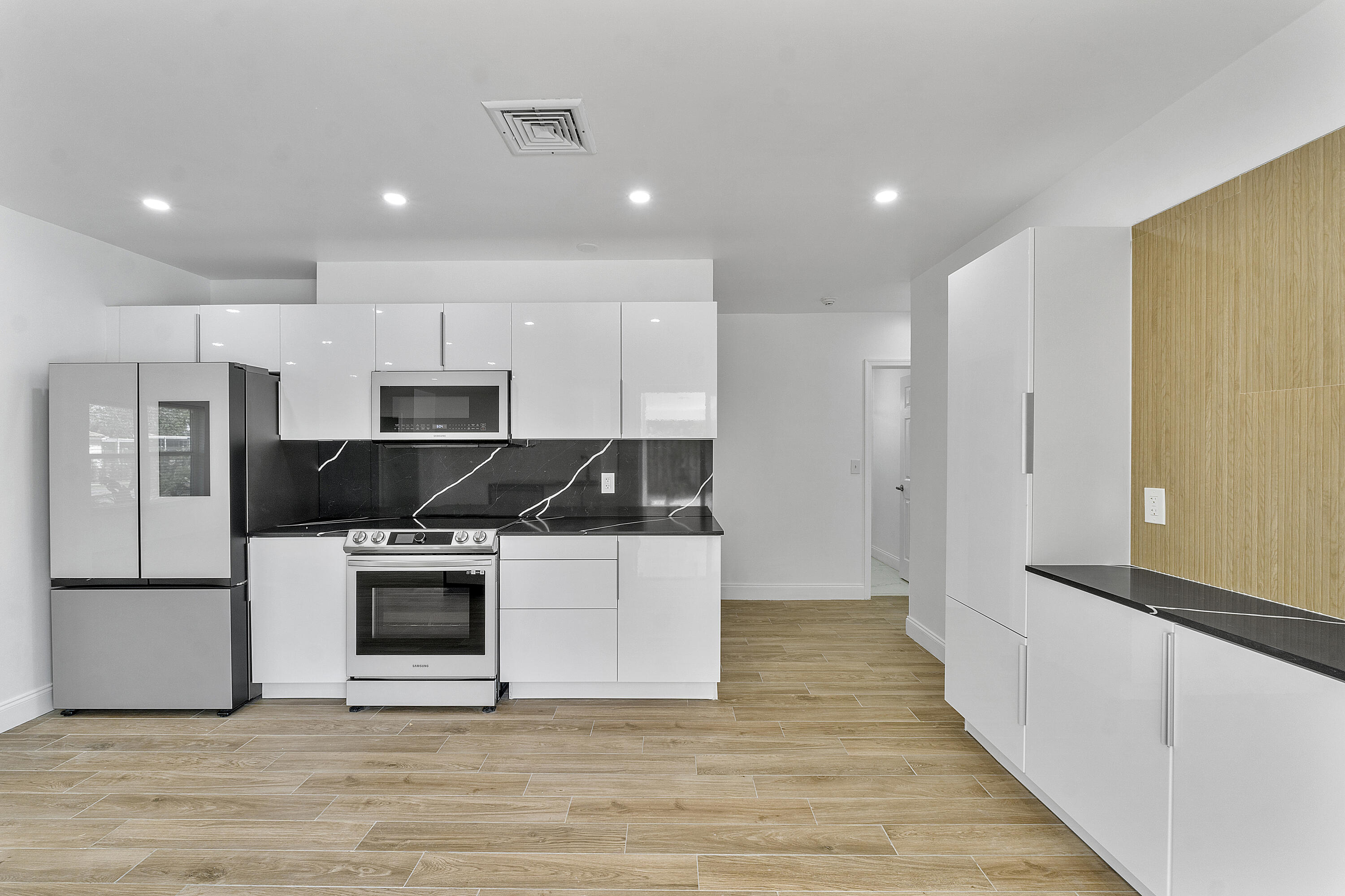 400 Southwest 9th Avenue Boca Raton, FL 33486 - Photo 14 of 37 400 SW 9th Ave_032