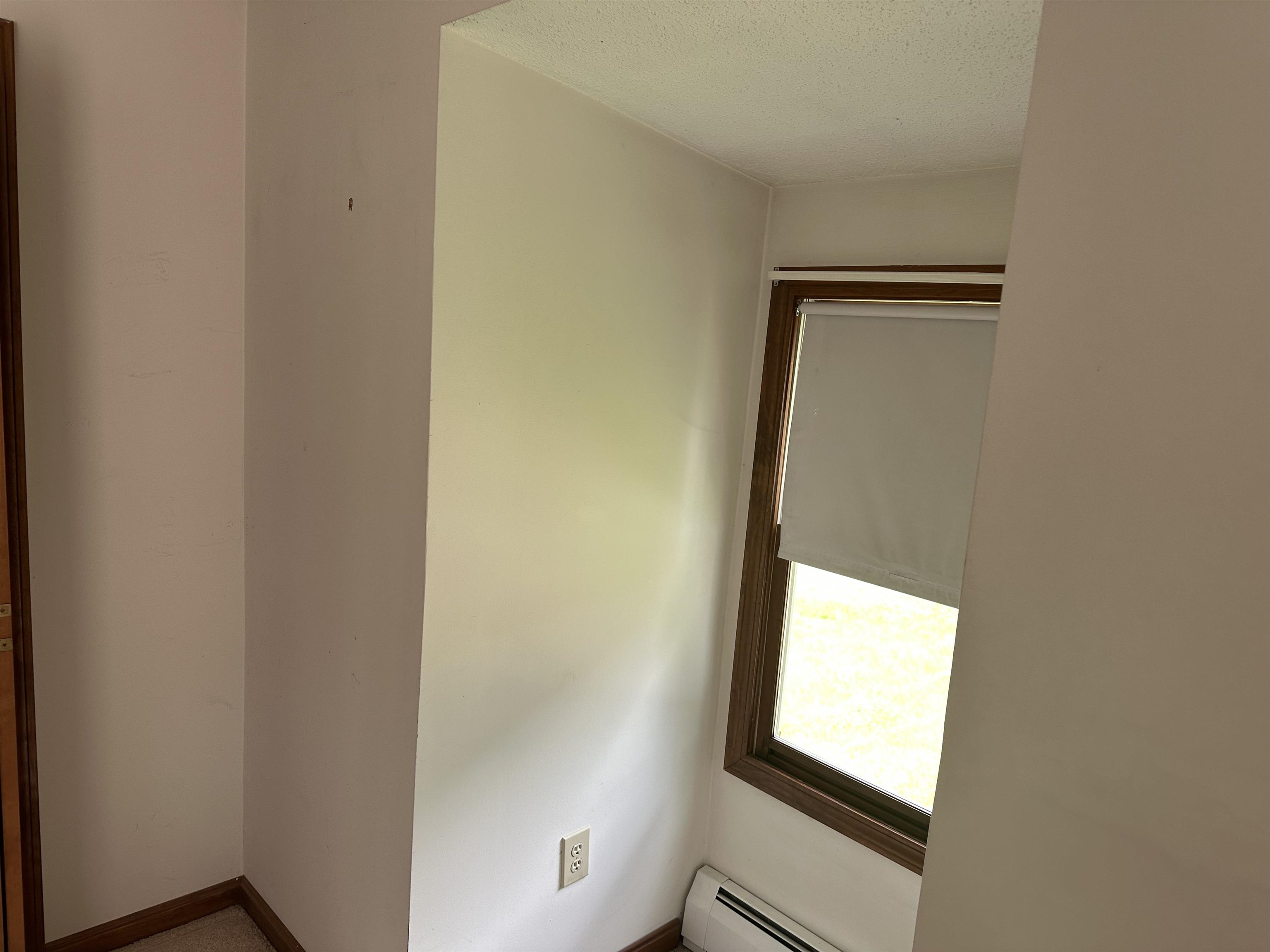 55 Thornton Road West Merrimack, NH 03054 - Photo 4 of 10