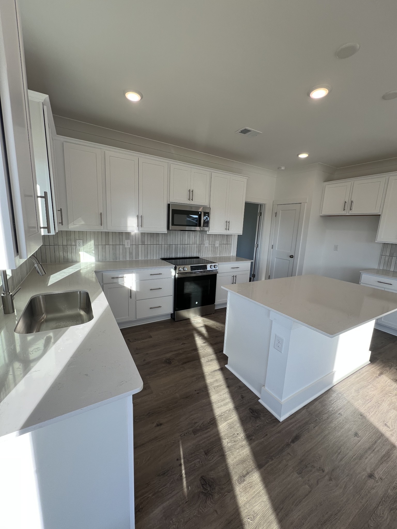 302 Strong Street Columbia, TN 38401 - Photo 4 of 34