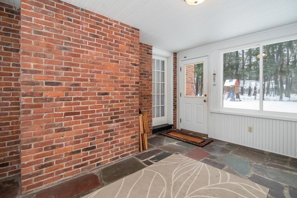 37 Normandy Road Springfield, MA 01106 - Photo 16 of 34 Gallery Image 16