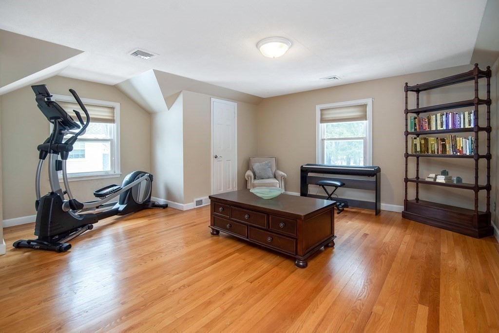 37 Normandy Road Springfield, MA 01106 - Photo 23 of 34 Gallery Image 23