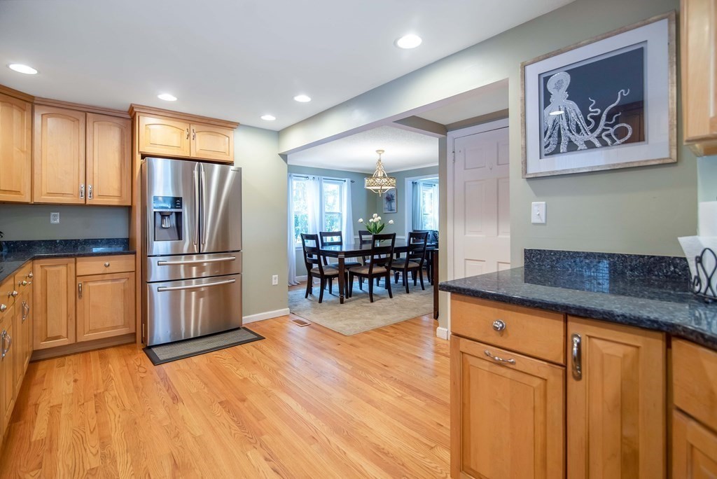 37 Normandy Road Springfield, MA 01106 - Photo 6 of 34 Gallery Image 6