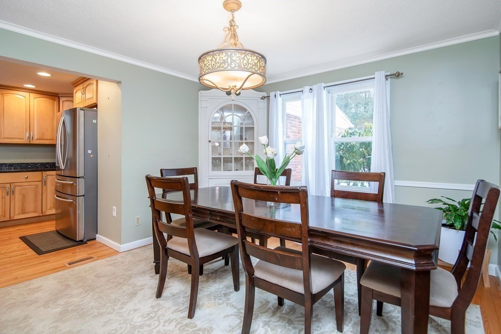 37 Normandy Road Springfield, MA 01106 - Photo 10 of 34 Gallery Image 10