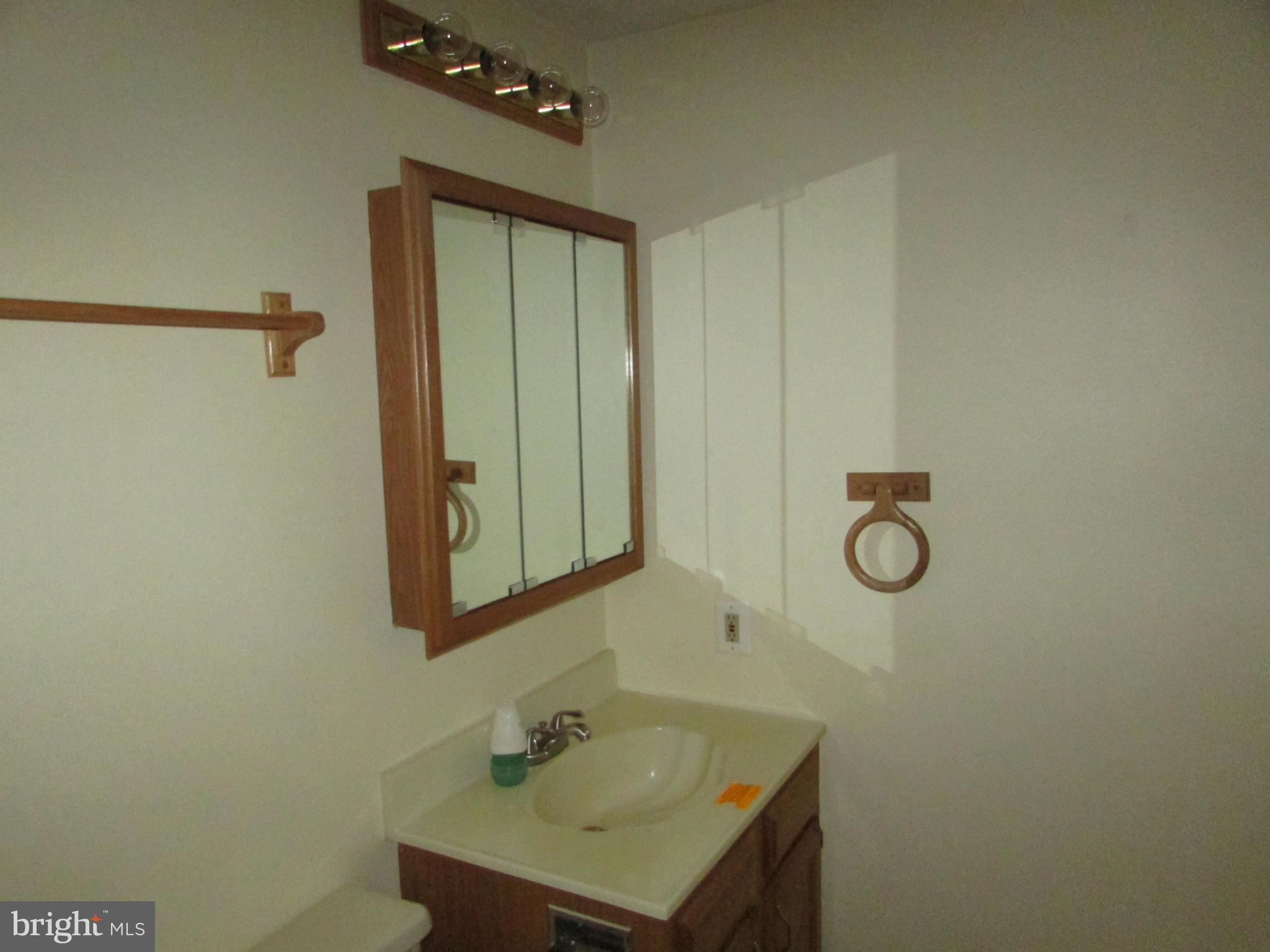 2744 Rowe Road New Windsor, MD 21776 - Photo 14 of 28 Bath