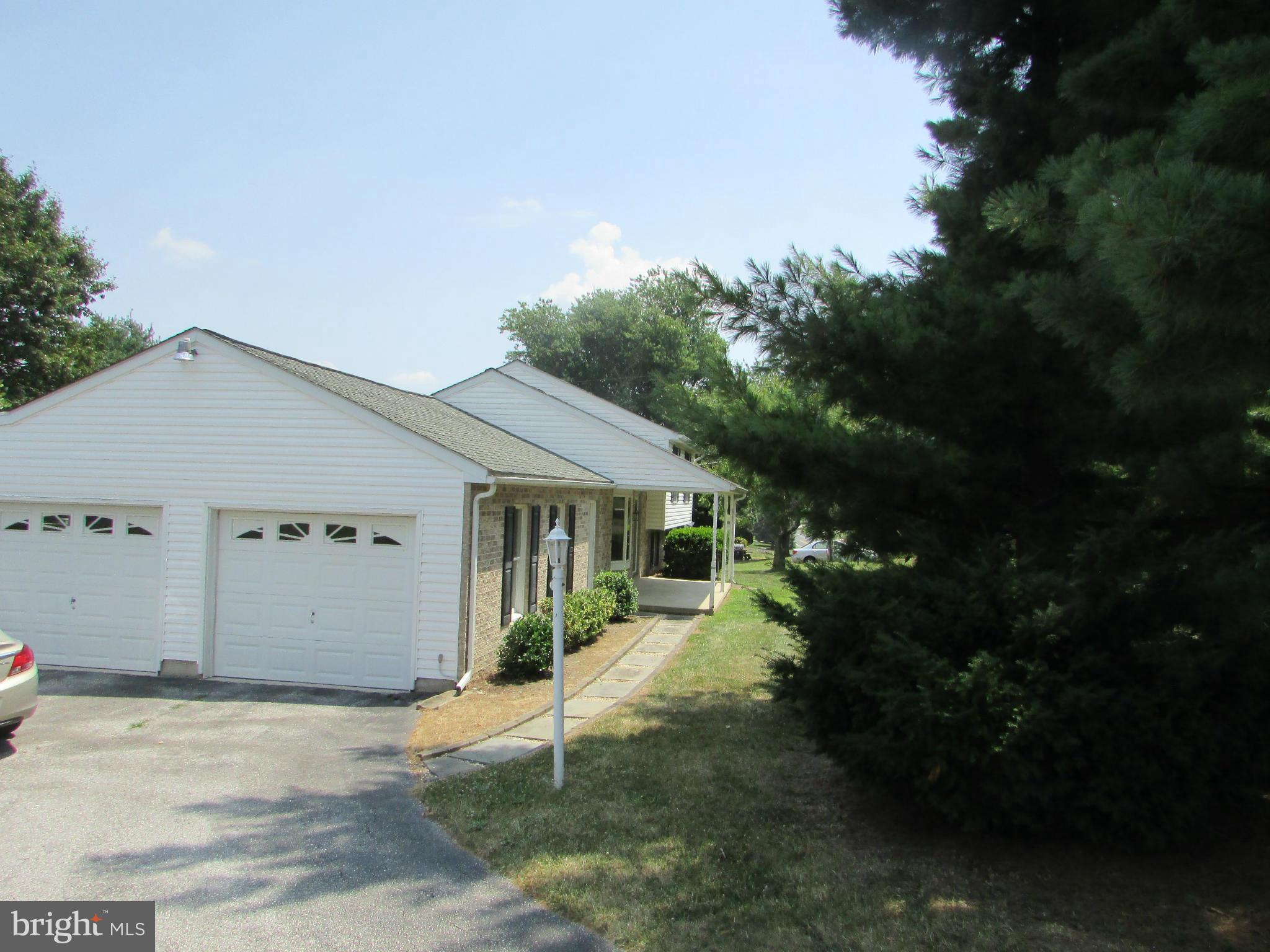 2744 Rowe Road New Windsor, MD 21776 - Photo 21 of 28 2 Car Attached Garage