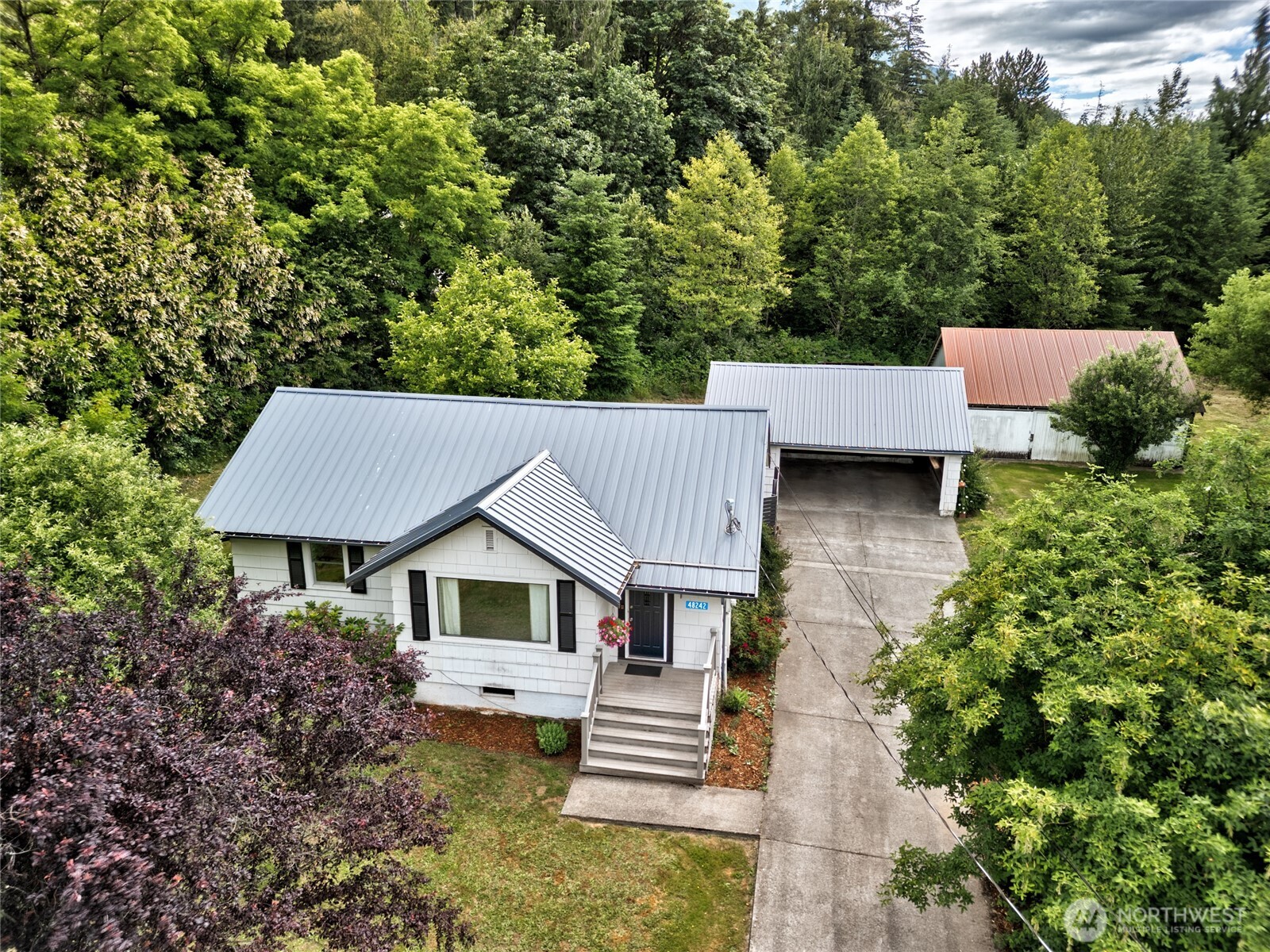 48242 Moen Road Concrete, WA 98237 - Photo 4 of 32
