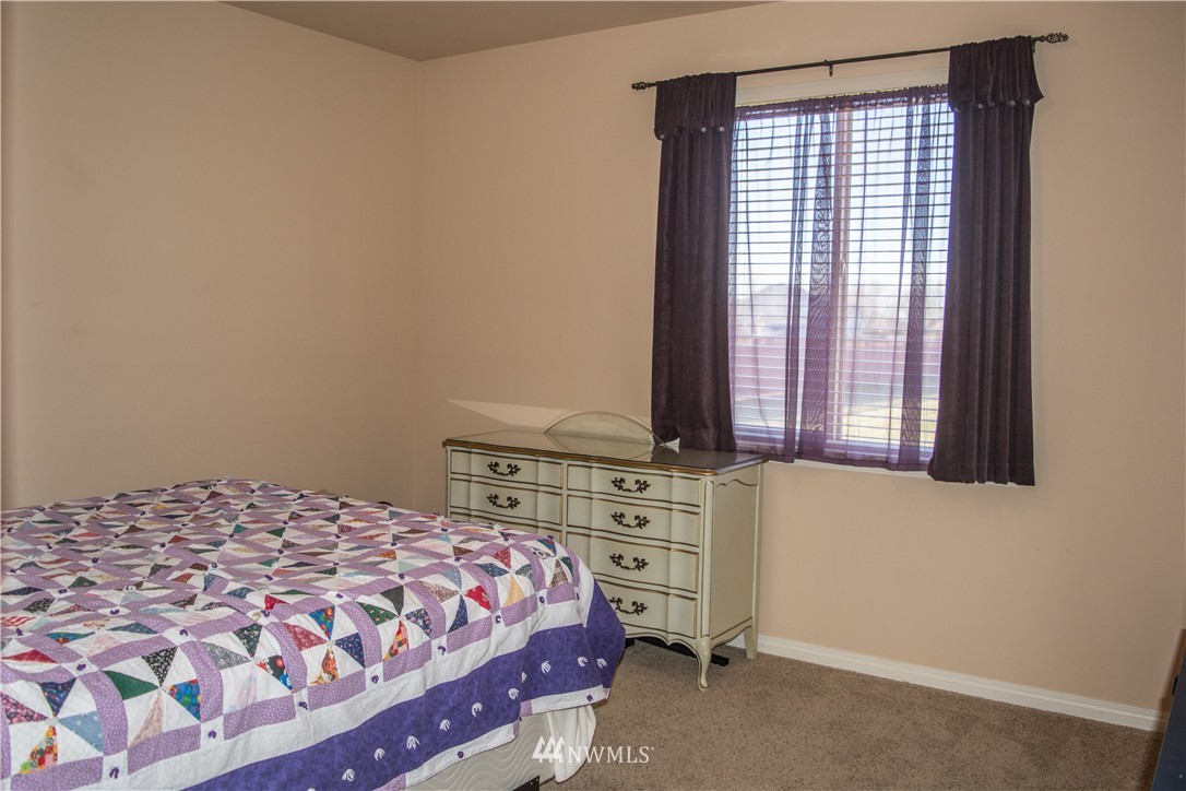 514 Young Road Northeast Moses Lake, WA 98837 - Photo 22 of 25 Gallery Image 22