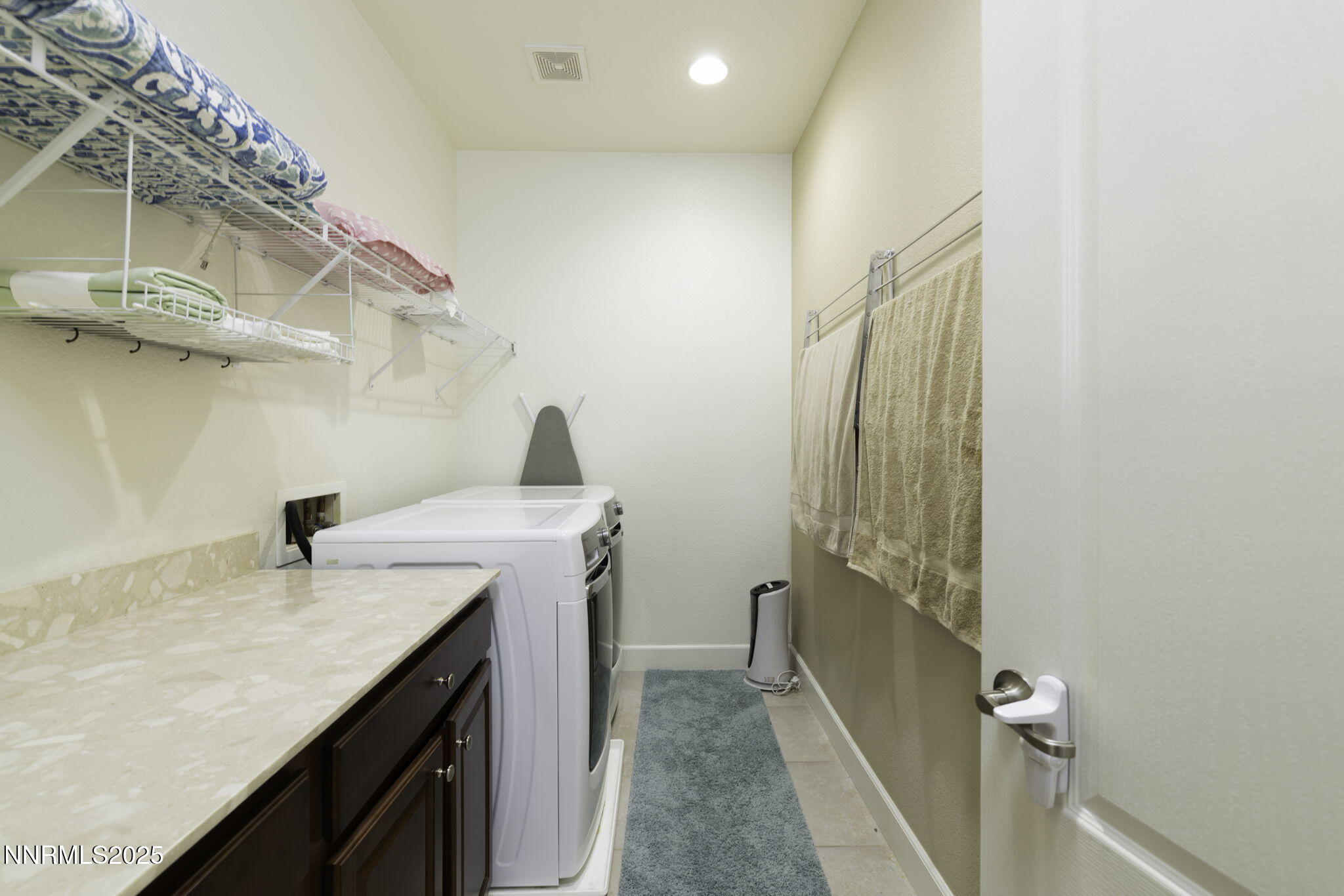 10687 Walton Park Drive Reno, NV 89521 - Photo 19 of 25 26-web-or-mls-10687 Walton Park-26
