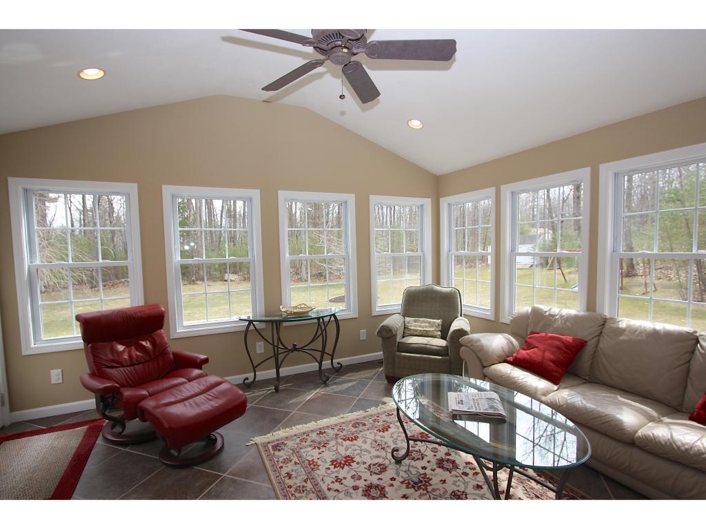 60 Pasture Road Auburn, NH 03032 - Photo 4 of 34