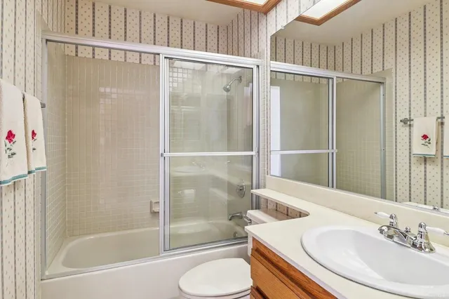 $989,000 | 542 Via De La Valle, Unit J, Solana Beach, CA 92075