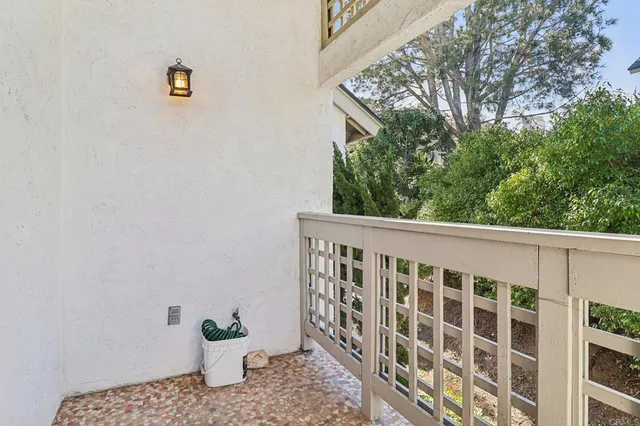 $989,000 | 542 Via De La Valle, Unit J, Solana Beach, CA 92075