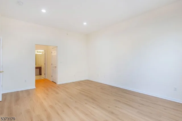 $559,000 | 511 4 Seasons Drive, Unit 511, Wayne, NJ 07470