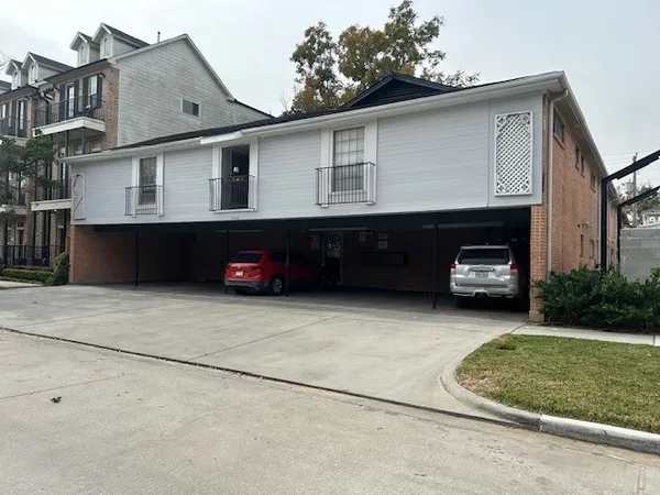 $1,095 | 1043 Ashland Street, Unit 4, Houston, TX 77008