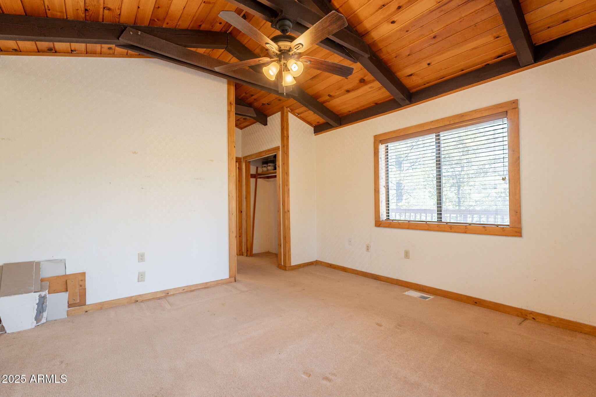 3524 Kelly Circle Pine, AZ 85544 - Photo 19 of 69 a view of an empty room with a window
