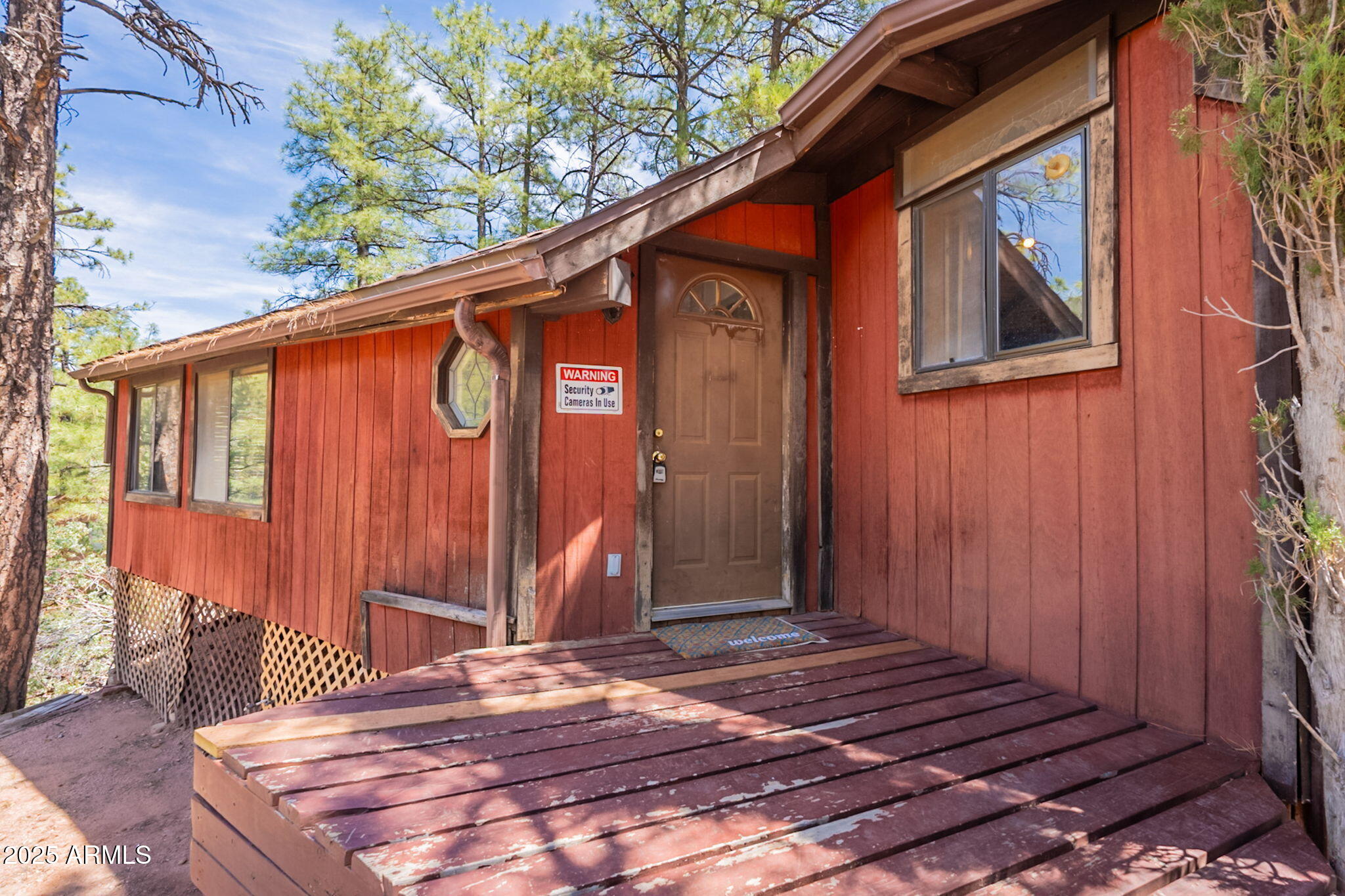 3524 Kelly Circle Pine, AZ 85544 - Photo 43 of 69 a backyard of a house with seating space