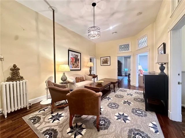 $4,000 | 10 Young Street, Unit 2, Newport, RI 02840