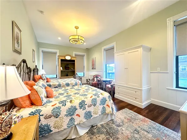 $4,000 | 10 Young Street, Unit 2, Newport, RI 02840