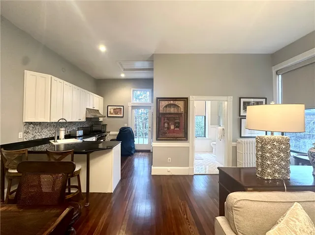 $4,000 | 10 Young Street, Unit 2, Newport, RI 02840