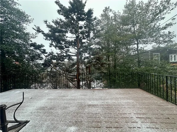 $4,000 | 10 Young Street, Unit 2, Newport, RI 02840