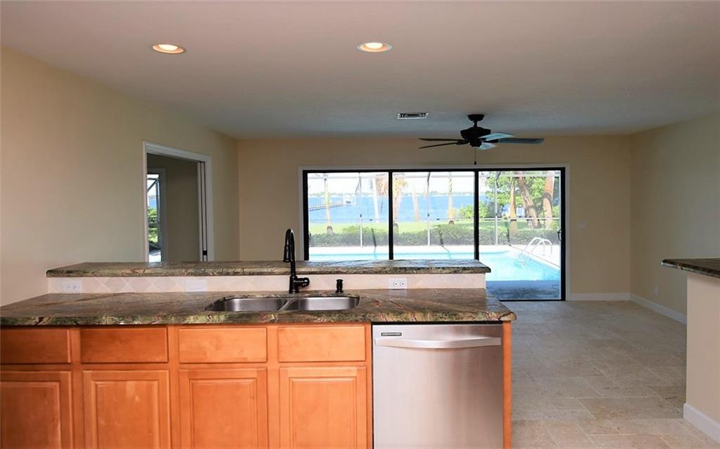831 Southeast Riverside Drive Stuart, FL 34994 - Photo 16 of 36 Gallery Image 16