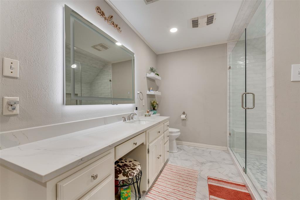 669 VZ County Road Canton, TX 75103 - Photo 34 of 40 a bathroom with a sink and a mirror