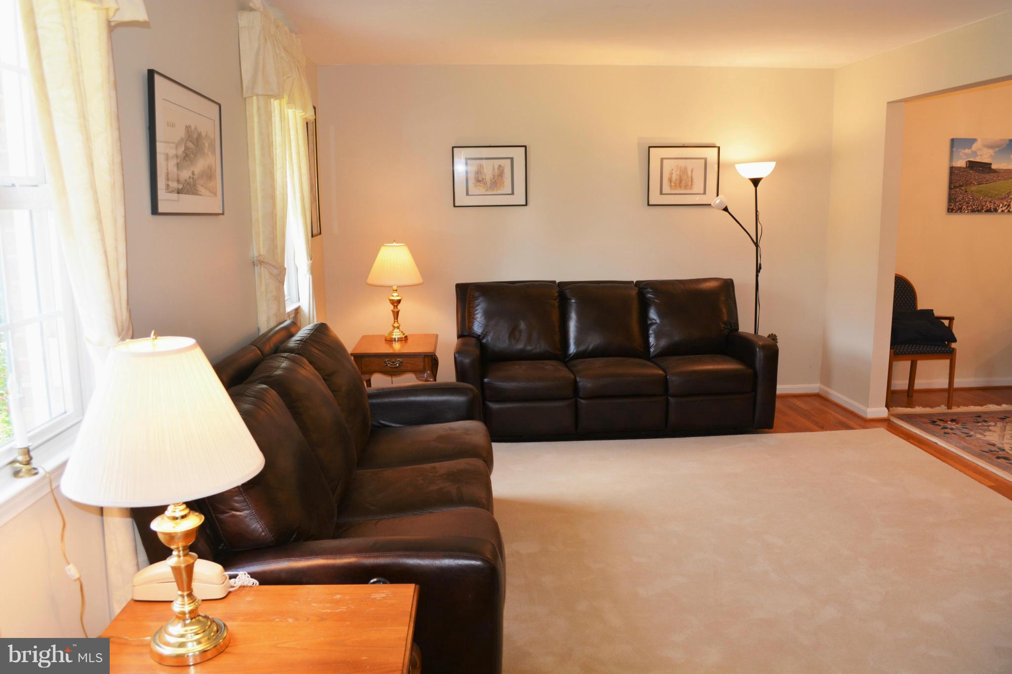 16208 Jerald Road Laurel, MD 20707 - Photo 2 of 26 Living Room