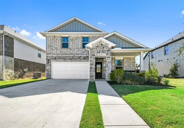 $2,800 | 2307 Rocky Mountain Drive, Royse City, TX 75189