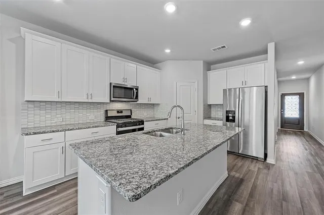 $2,800 | 2307 Rocky Mountain Drive, Royse City, TX 75189