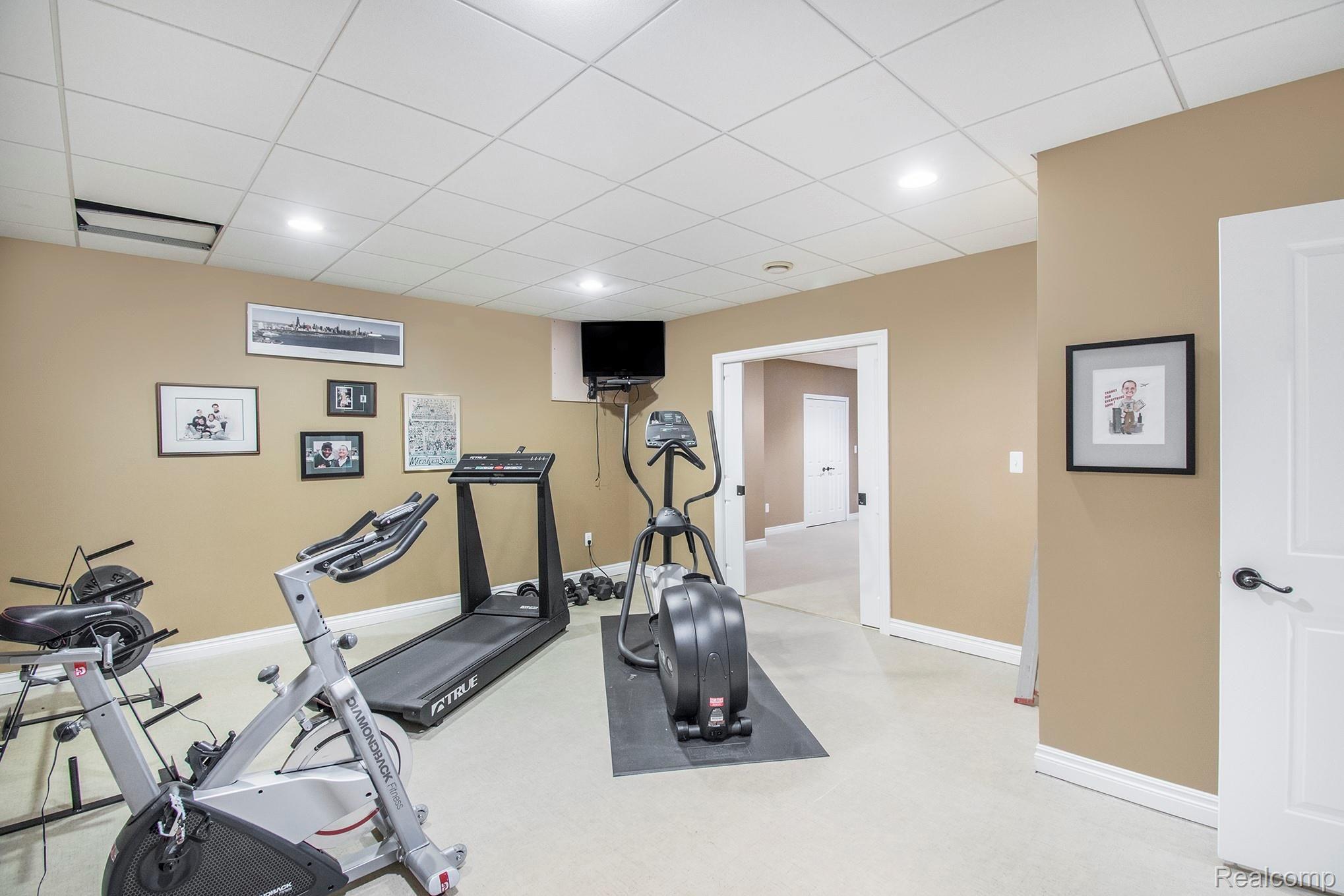 769 Quarry Drive Rochester, MI 48306 - Photo 30 of 45 30.jpg
