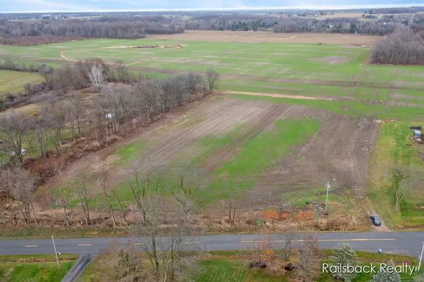 $1,490,000 | 4404 Peach Ridge Avenue Northwest, Grand Rapids, MI 49544