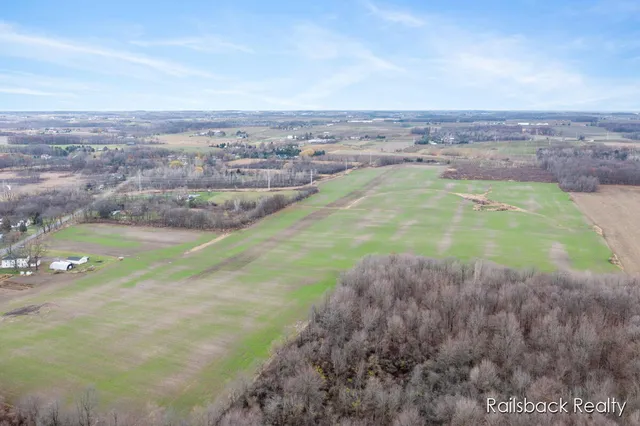 $1,490,000 | 4404 Peach Ridge Avenue Northwest, Grand Rapids, MI 49544