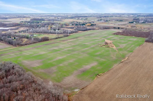 $1,490,000 | 4404 Peach Ridge Avenue Northwest, Grand Rapids, MI 49544