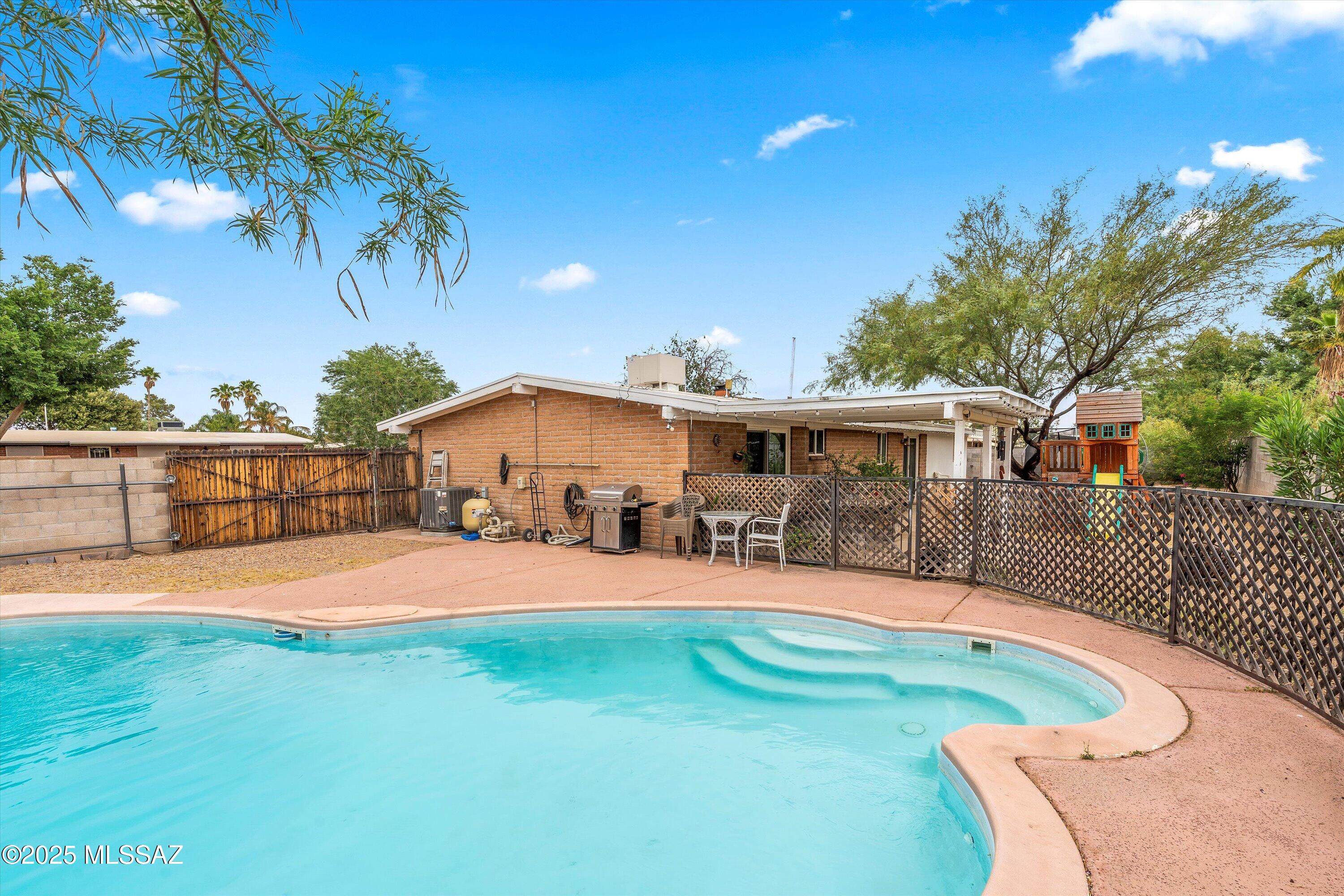 7595 North Rasmussen Avenue Tucson, AZ 85741 - Photo 1 of 28 Gallery Image 1