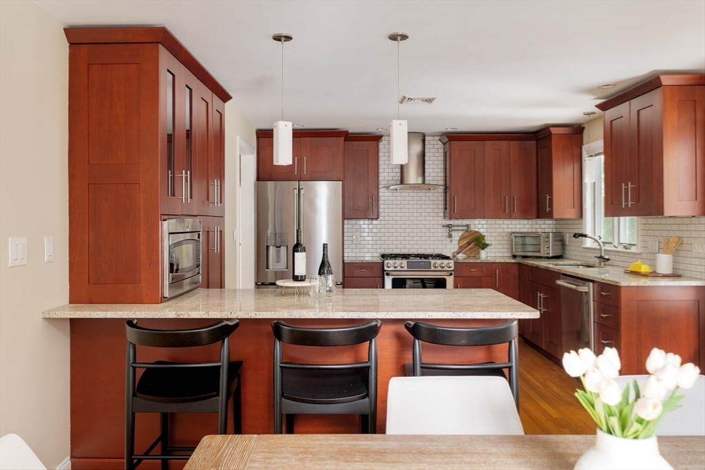 10 Hackensack Terrace Boston, MA 02467 - Photo 10 of 38