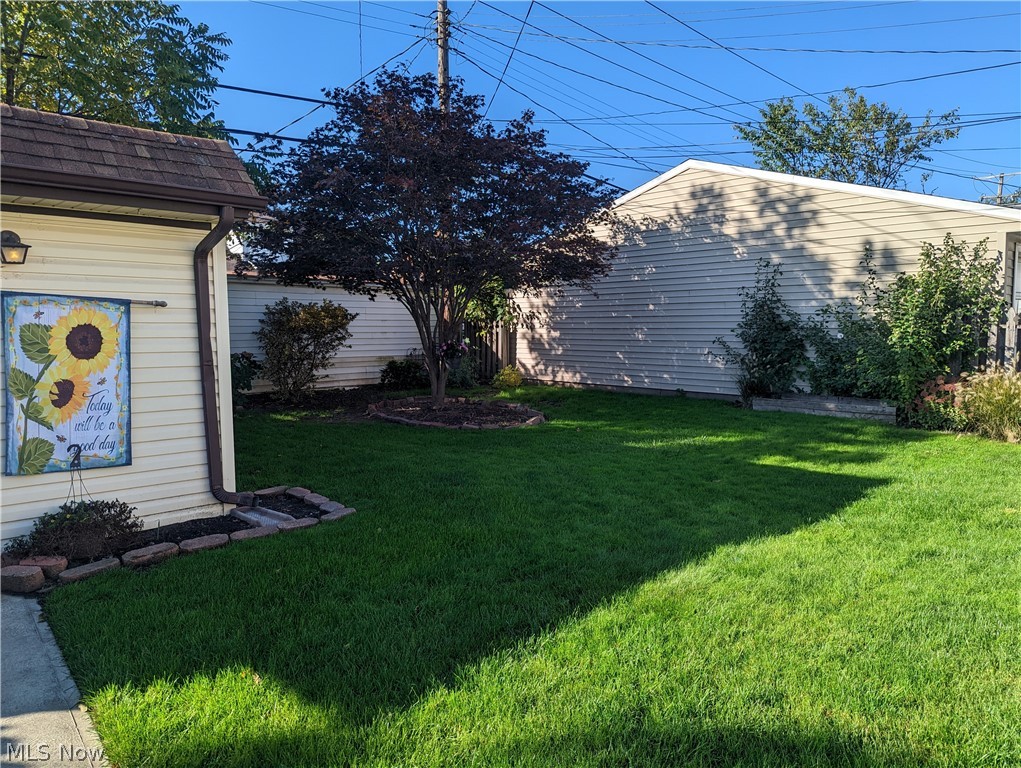 10014 McCracken Road Garfield Heights, OH 44125 - Photo 6 of 31