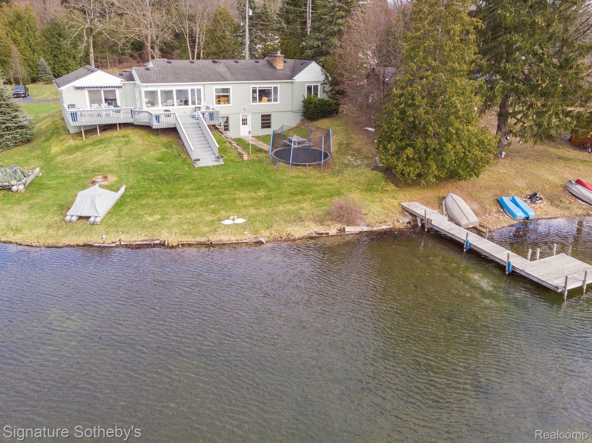 9263 Evee Road Clarkston, MI 48348 - Photo 38 of 41 Includes Dock