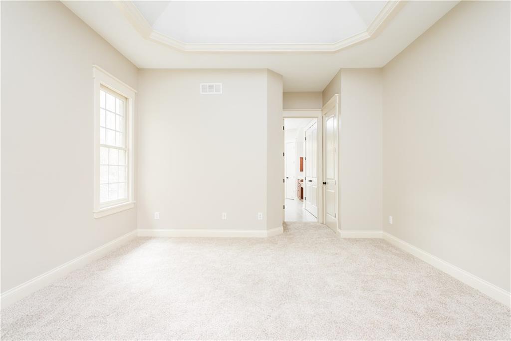 9011 Promontory Road Indianapolis, IN 46236 - Photo 15 of 24 Gallery Image 15