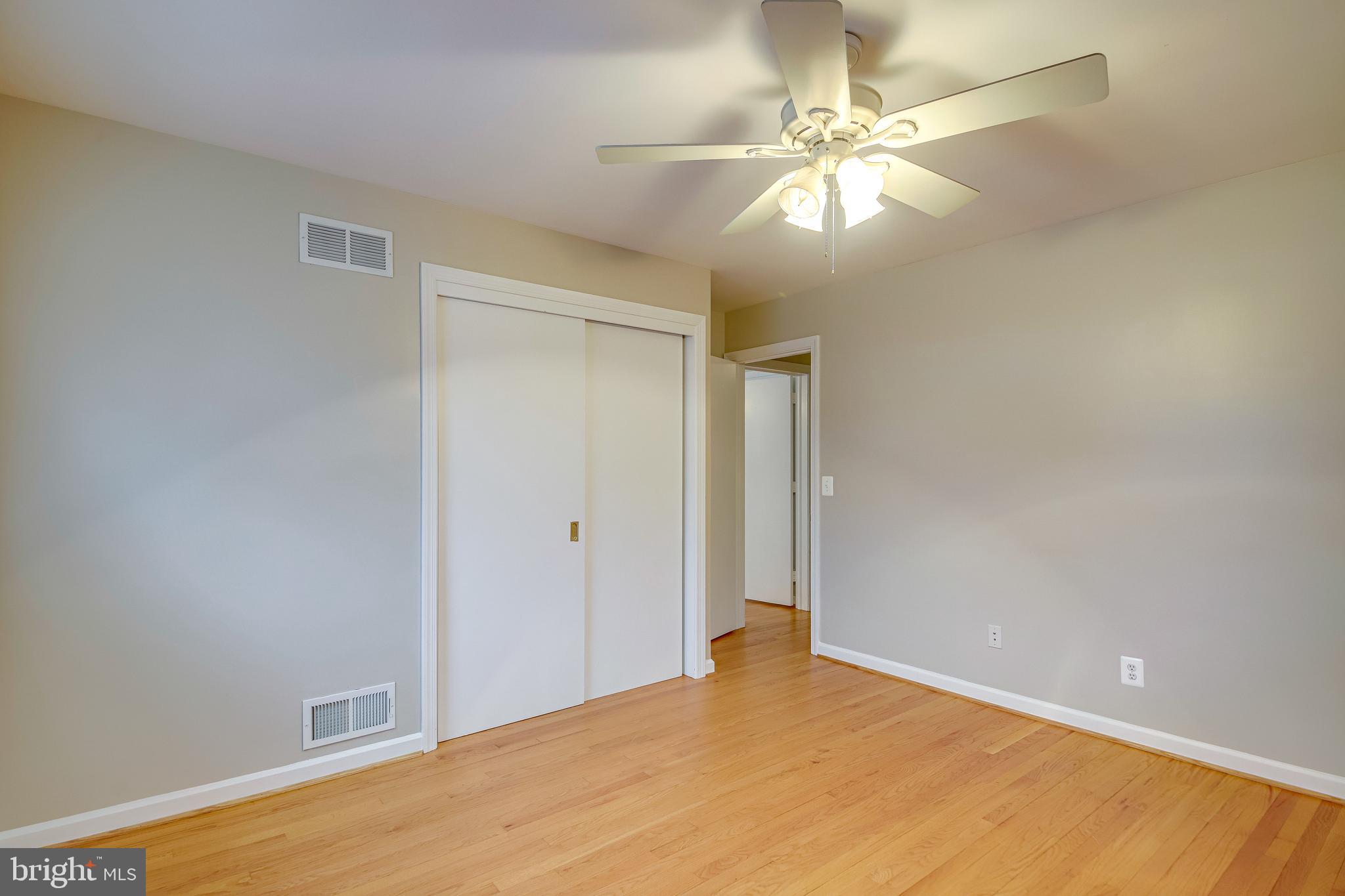 52 Blue Ridge Street Warrenton, VA 20186 - Photo 24 of 49 Third main level bedroom